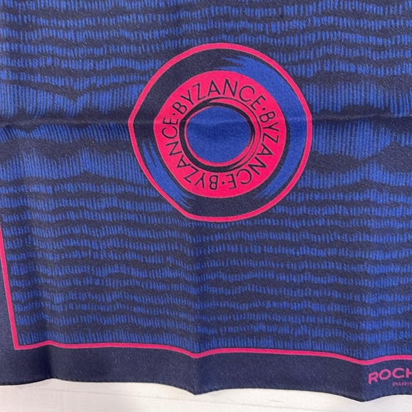 Handkerchief - Picture 3 of 3